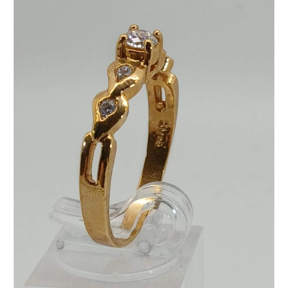 Vintage 90s Gold Tone Infinity Band Ring with Round Clear Stone Accents Size‎ 7